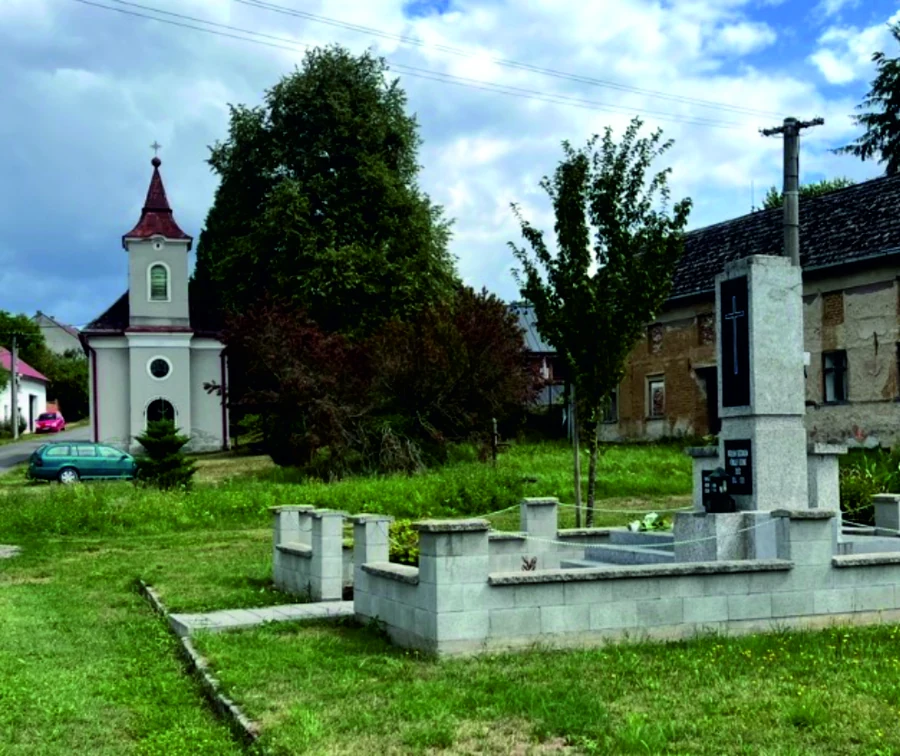Kaple a památník v Přestavlkách